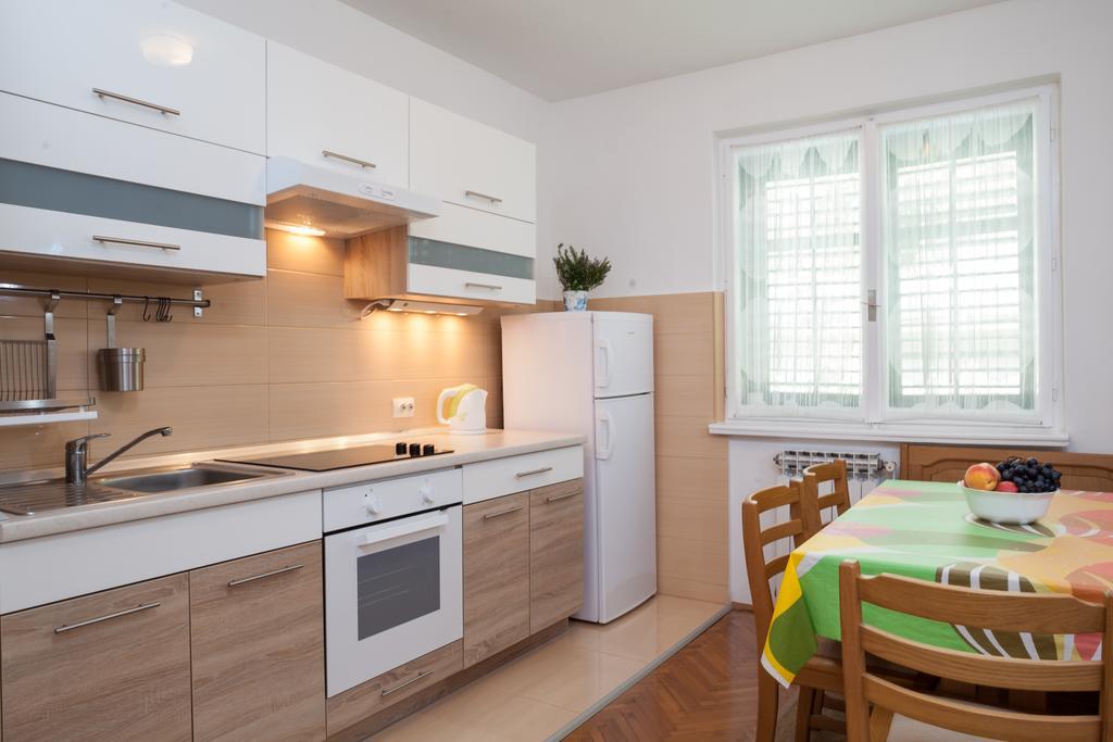 Apartment Nevia Макарська Номер фото