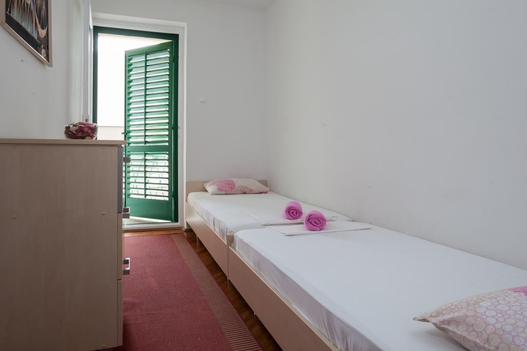 Apartment Nevia Макарська Номер фото
